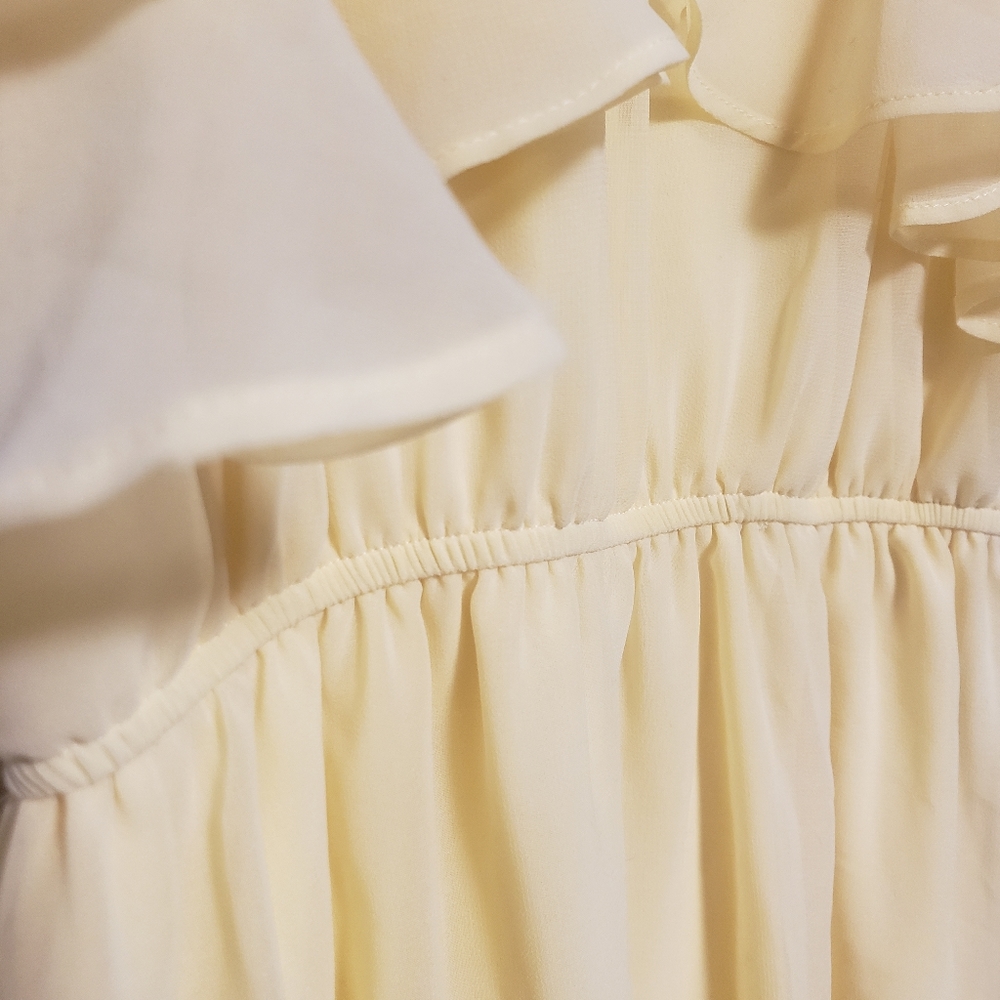 Dress - Picture 8 of 8